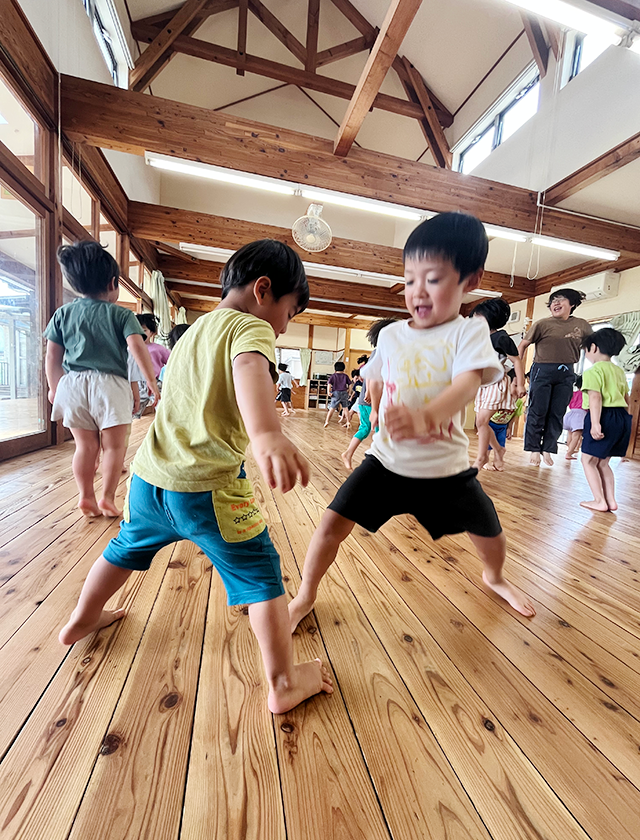仲間と楽しむ